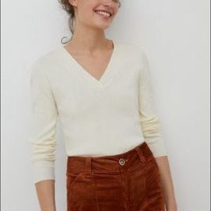 NWT Anthropologie Ivory Thea V-Neck Sweater Medium